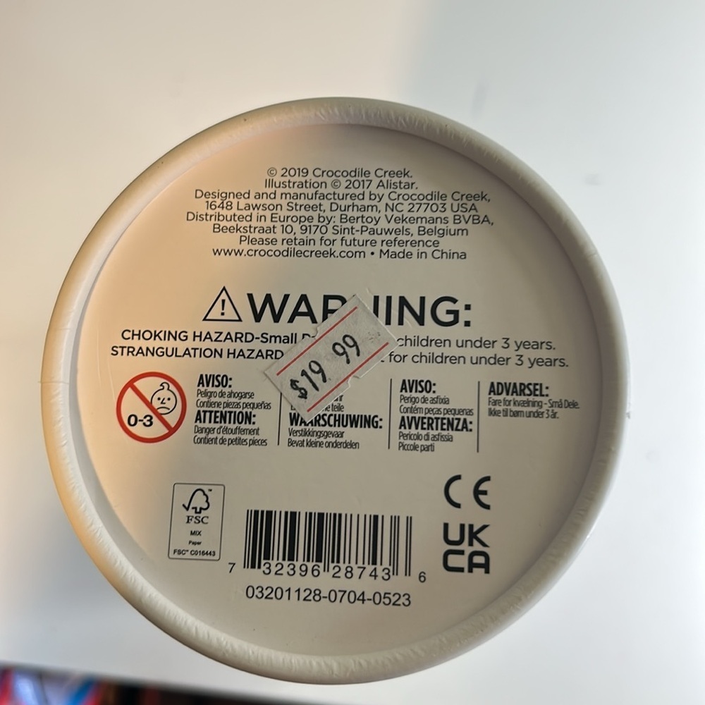 THREE PUZZLES WORLD CITIES PUZZLE, THE GOLDEN GIRLS PUZZLE, JOHN DEERE PUZZLE - Picture 12 of 13